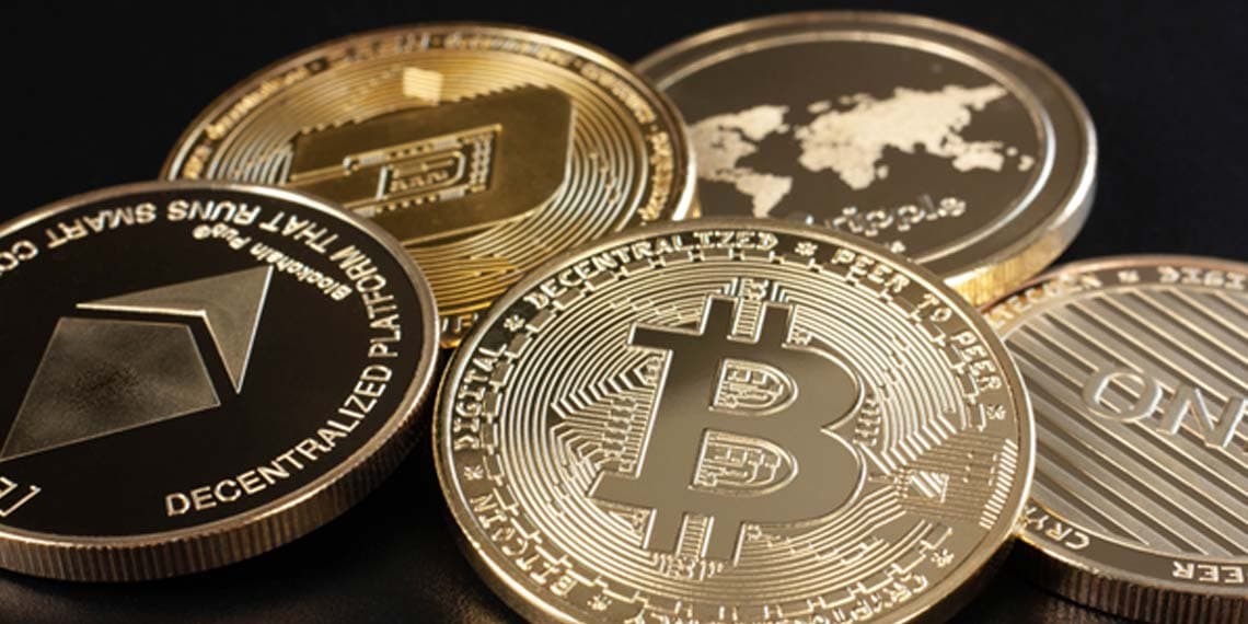 Bitcoin und Ethereum Münzen